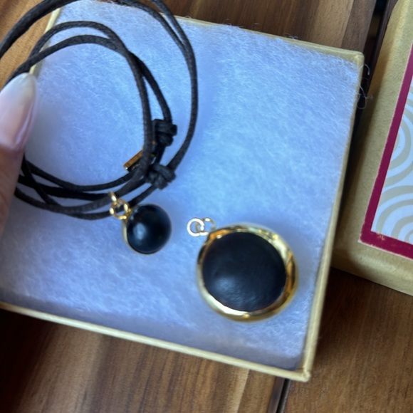 Be U Cord Necklace - Picture 2 of 3